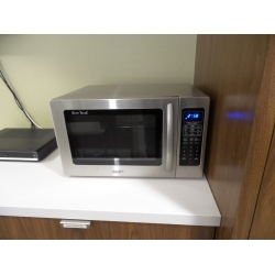 Sanyo Euro Touch Stainless Steel 0.7 cu ft 800w Microwave Oven